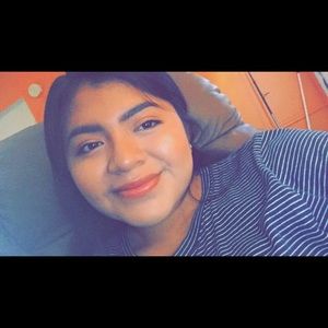 Meet your Posher, Dolores